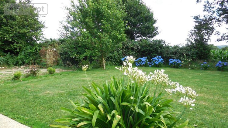 Maison a vendre Trégourez 29970 Finistère 325 m2  471600 euros
