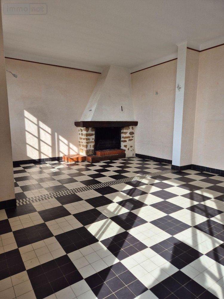 Maison a vendre Neuvy-Saint-Sépulchre 36230 Indre 132 m2 6 pièces 105000 euros