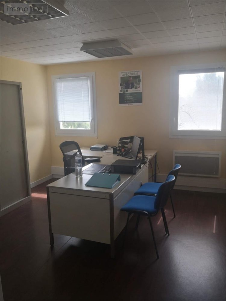 Location fonds et murs commerciaux Mayenne 53100 Mayenne 126 m2  900 euros