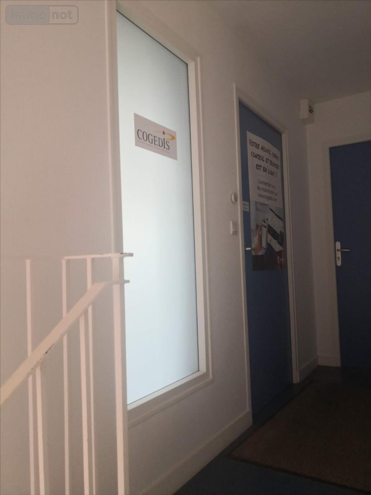 Location fonds et murs commerciaux Mayenne 53100 Mayenne 126 m2  900 euros