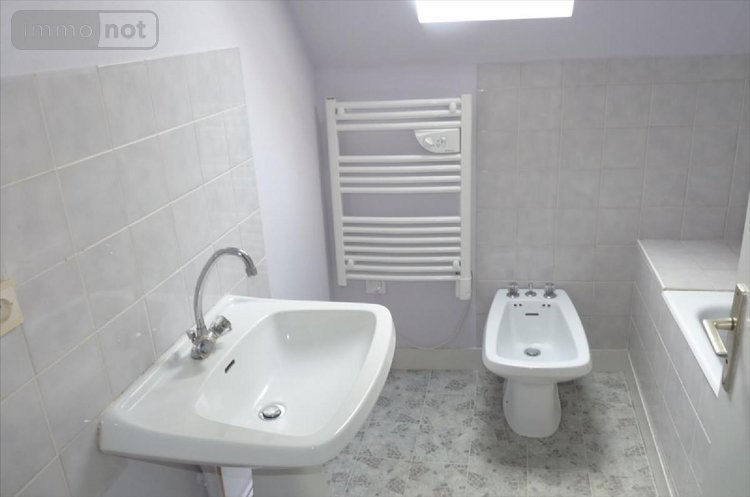 Location appartement Gorron 53120 Mayenne 79 m2 4 pièces 400 euros