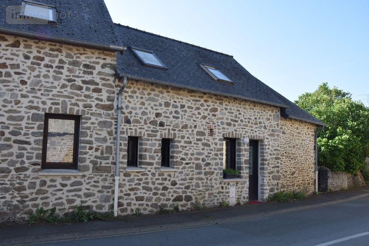Immeuble a vendre La Bazoge-Montpinçon 53440 Mayenne 215 m2  228800 euros