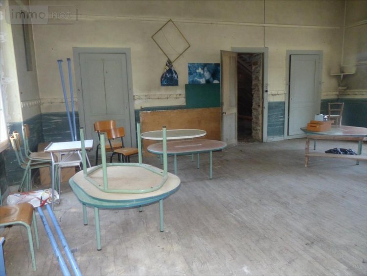 Immeuble a vendre Mayenne 53100 Mayenne 1193 m2  728000 euros