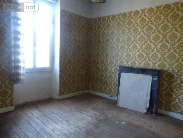 Immeuble a vendre Mayenne 53100 Mayenne 1193 m2  728000 euros