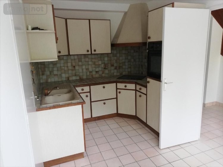 Location maison Rennes 35000 Ille-et-Vilaine 81 m2 4 pièces 1208 euros