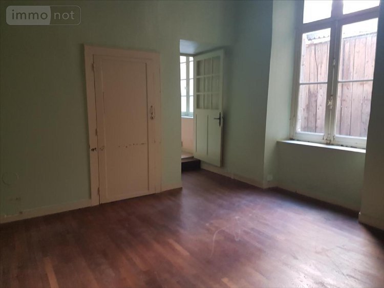 Immeuble a vendre Vitré 35500 Ille-et-Vilaine 160 m2  270400 euros