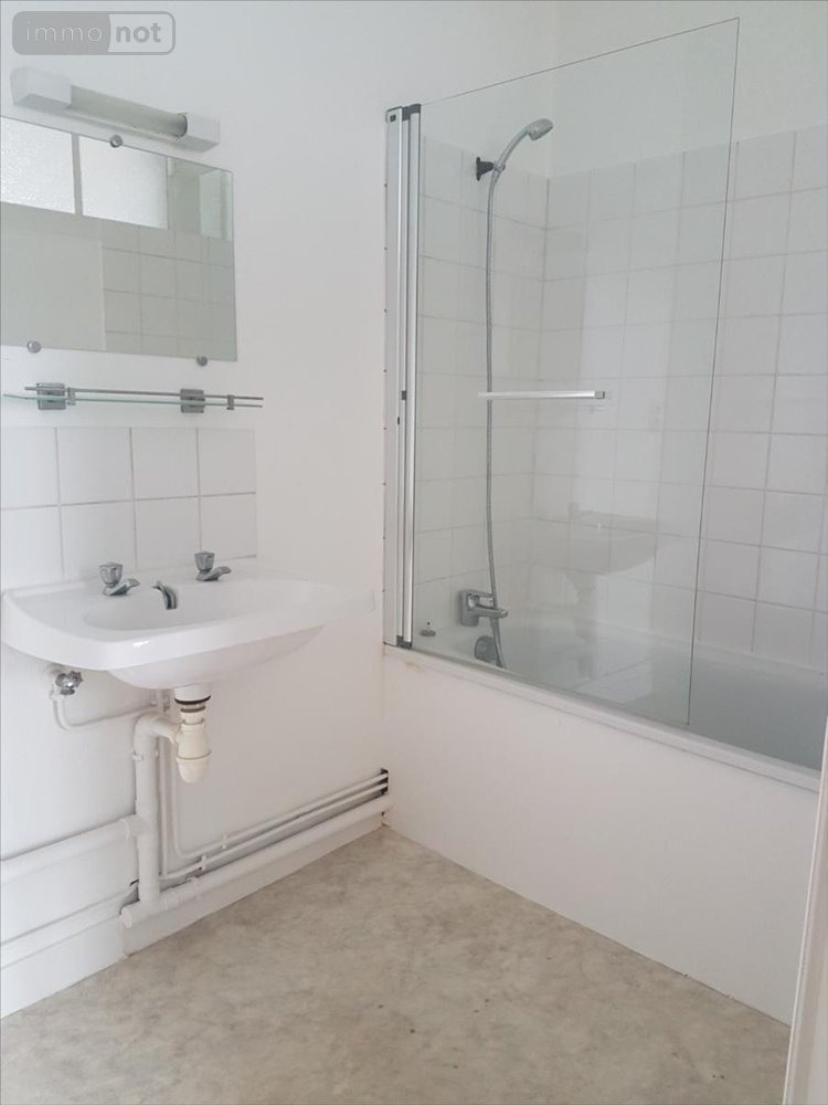 Immeuble a vendre Vitré 35500 Ille-et-Vilaine 160 m2  270400 euros