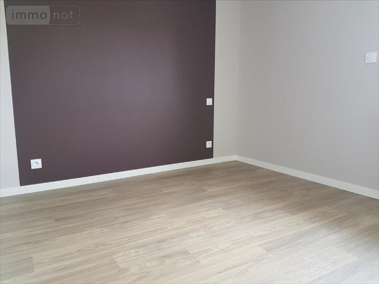 Location maison Vitré 35500 Ille-et-Vilaine 98 m2 5 pièces 925 euros