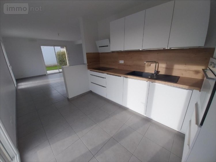 Location maison Montreuil-sous-Pérouse 35500 Ille-et-Vilaine 117 m2 6 pièces 1090 euros