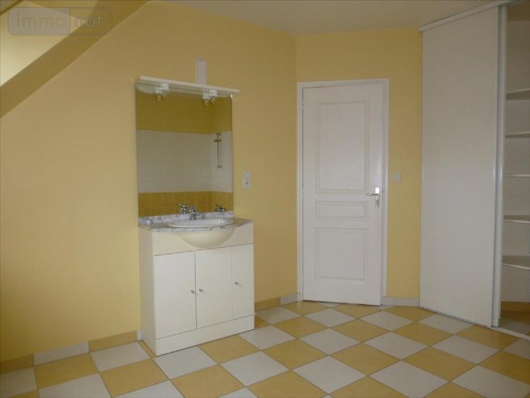 Location maison Vitré 35500 Ille-et-Vilaine 127 m2 5 pièces 885 euros