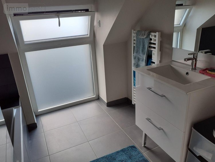 Location maison Vitré 35500 Ille-et-Vilaine 83 m2 4 pièces 910 euros