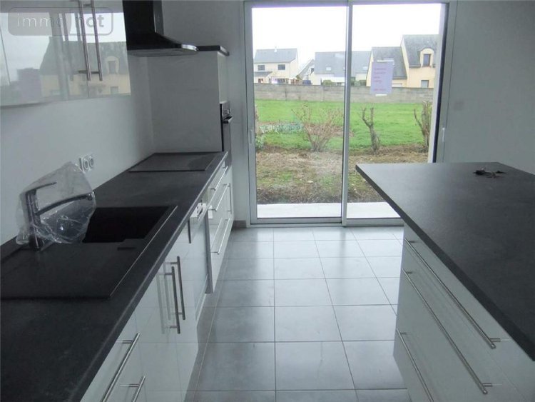 Location maison Saint-Aubin-du-Cormier 35140 Ille-et-Vilaine 100 m2 5 pièces 1050 euros
