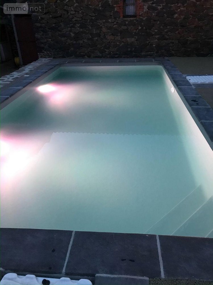 Maison a vendre Anglards-de-Salers 15380 Cantal 265 m2  583000 euros