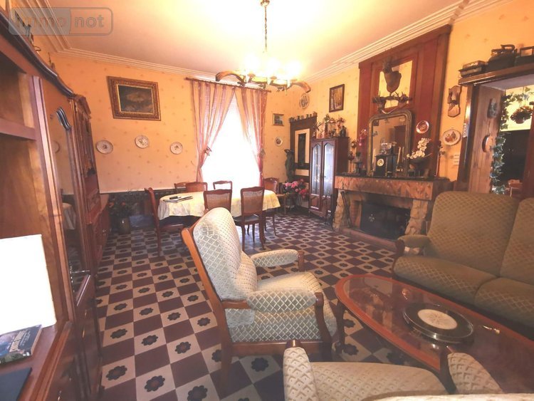 Maison a vendre Le Lude 72800 Sarthe 192 m2 8 pièces 96000 euros