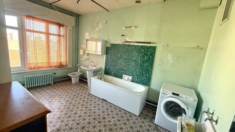 Location immeuble de rapport Hazebrouck 59190 Nord 242 m2  2500 euros