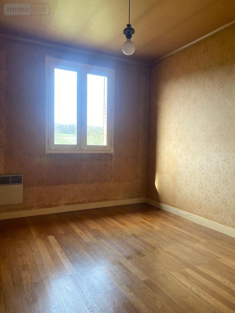 Appartement a vendre Saint-Martin-Belle-Roche 71118 Saône-et-Loire 79 m2 4 pièces 141750 euros