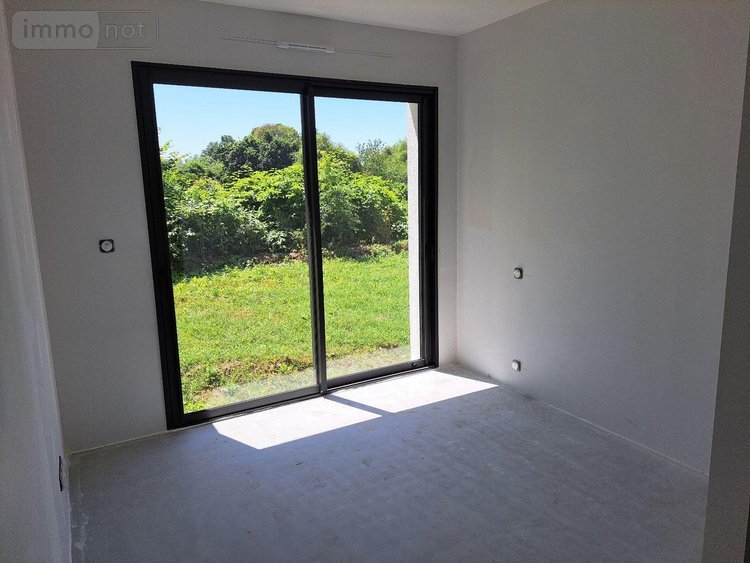 Maison a vendre Mellac 29300 Finistère 101 m2  332480 euros