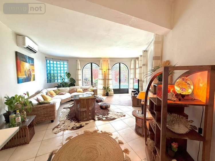 Maison a vendre Saint-Pierre 97410 Réunion 290 m2 8 pièces 699000 euros