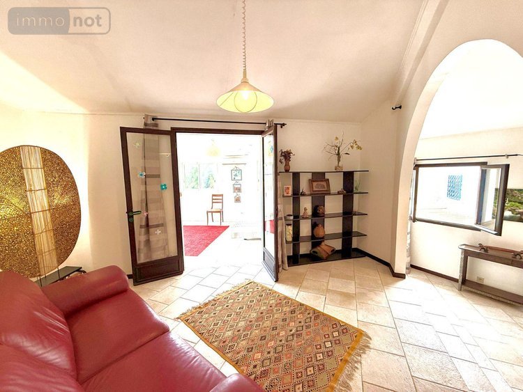 Maison a vendre Saint-Pierre 97410 Réunion 290 m2 8 pièces 759000 euros