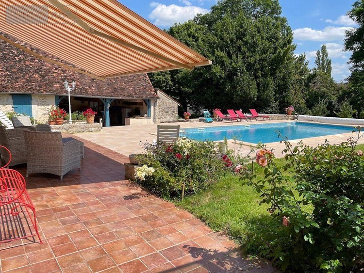 propriete a vendre Saint-Denis-de-Jouhet 36230 Indre 280 m2 8 pièces 499000 euros