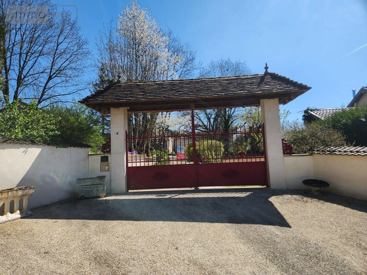 propriete a vendre Beurville 52110 Haute-Marne 195 m2 6 pièces 245000 euros