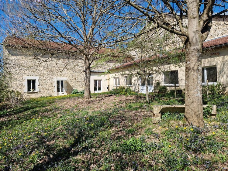 propriete a vendre Beurville 52110 Haute-Marne 195 m2 6 pièces 245000 euros