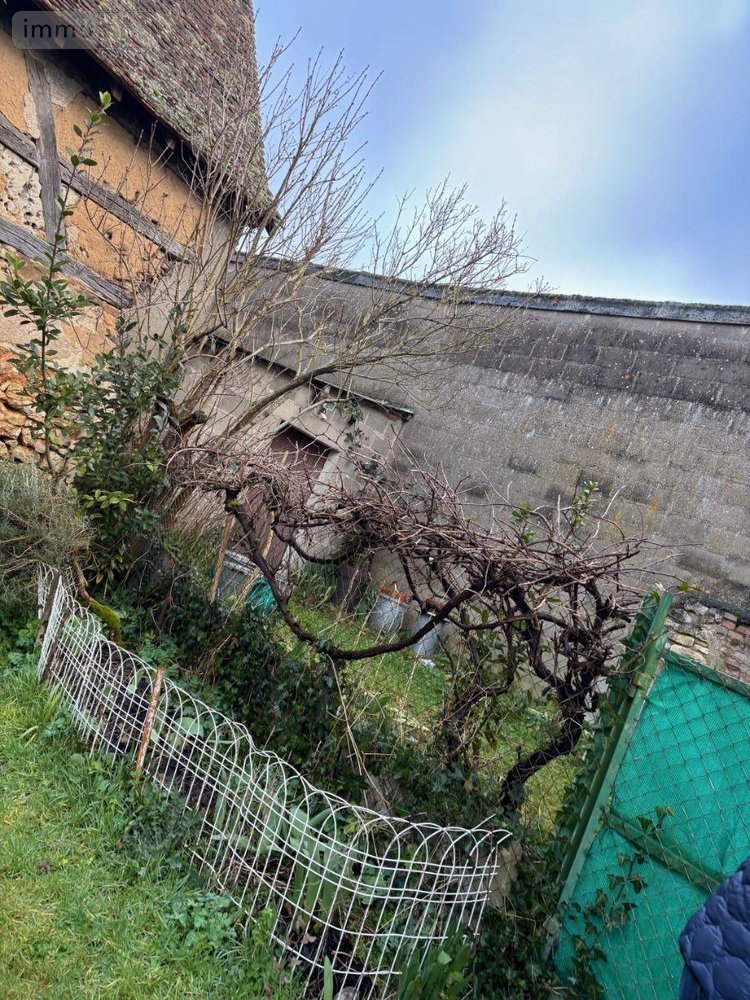 Immeuble a vendre Lignières 18160 Cher 157 m2  68900 euros