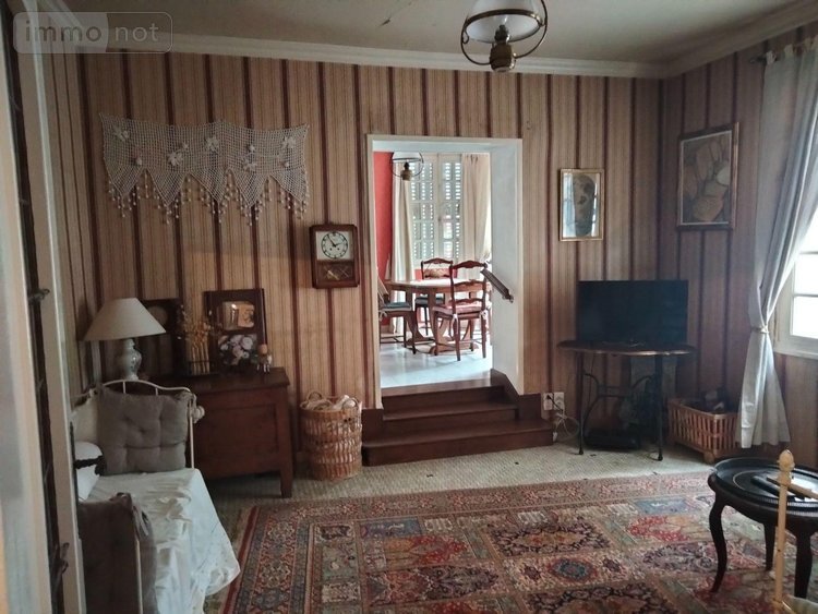 Immeuble a vendre Lignières 18160 Cher 157 m2  68900 euros