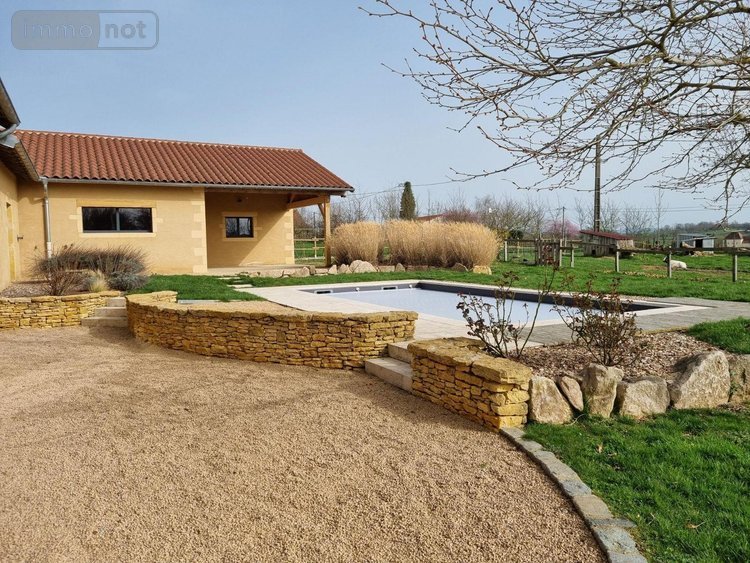 Maison a vendre Saint-Christophe-en-Brionnais 71800 Saône-et-Loire 219 m2 7 pièces 460000 euros