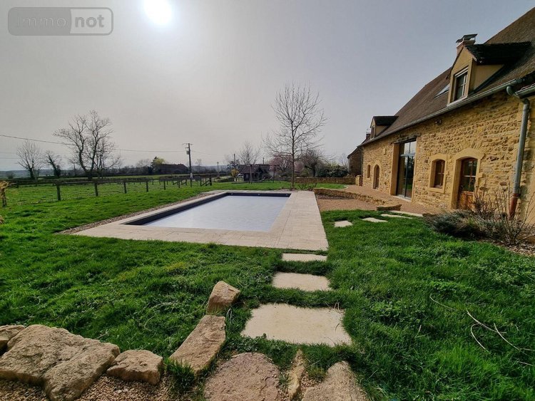 Maison a vendre Saint-Christophe-en-Brionnais 71800 Saône-et-Loire 219 m2 7 pièces 460000 euros