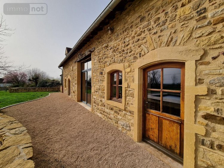 Maison a vendre Saint-Christophe-en-Brionnais 71800 Saône-et-Loire 219 m2 7 pièces 460000 euros