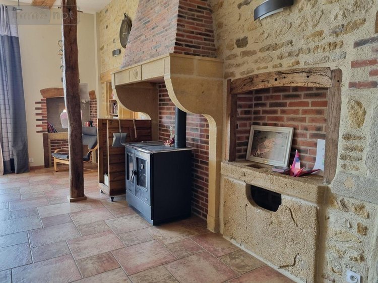 Maison a vendre Saint-Christophe-en-Brionnais 71800 Saône-et-Loire 219 m2 7 pièces 460000 euros