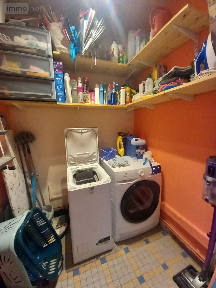 Maison a vendre Ussel 15300 Cantal 150 m2  211458 euros
