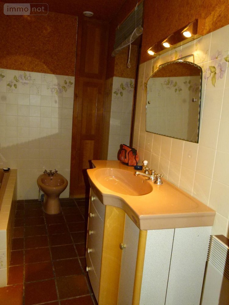 Maison a vendre Le Bourg-d'Hem 23220 Creuse 232 m2 7 pièces 156000 euros