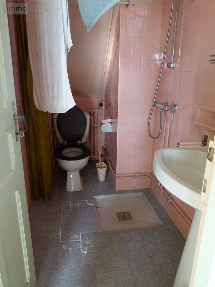 Maison a vendre Le Bourg-d'Hem 23220 Creuse 232 m2 7 pièces 156000 euros