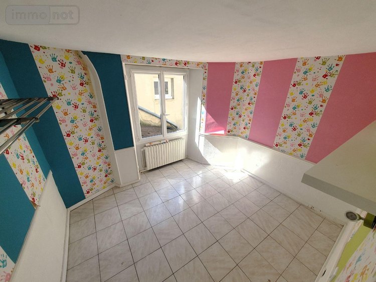 Immeuble a vendre Nemours 77140 Seine-et-Marne 155 m2  273000 euros