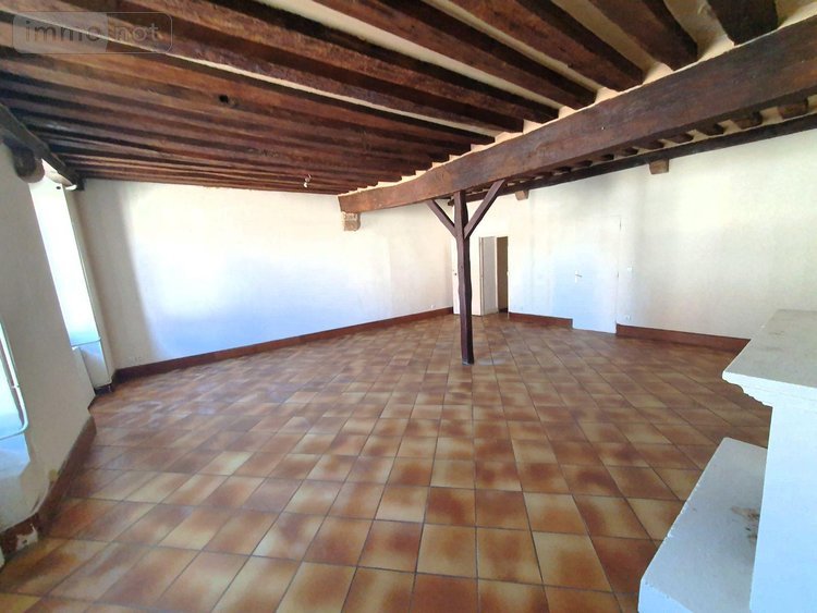 Immeuble a vendre Nemours 77140 Seine-et-Marne 155 m2  273000 euros