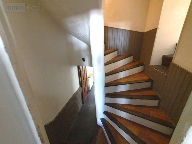 Immeuble a vendre Nemours 77140 Seine-et-Marne 155 m2  273000 euros