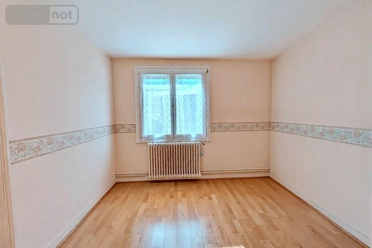 Maison a vendre Montval-sur-Loir 72500 Sarthe 115 m2 5 pièces 132500 euros