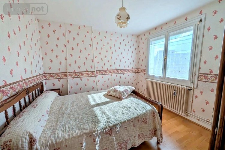 Maison a vendre Montval-sur-Loir 72500 Sarthe 115 m2 5 pièces 132500 euros