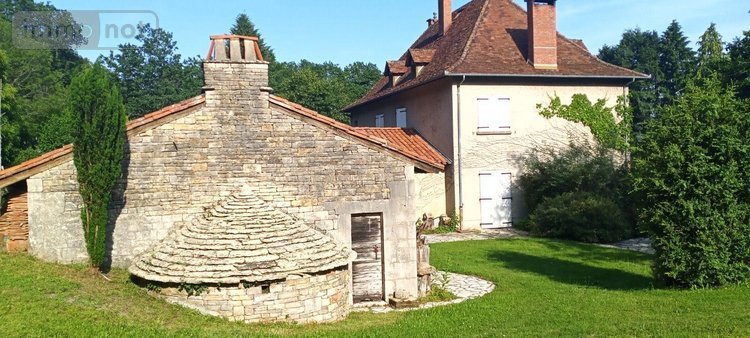 propriete a vendre Latronquière 46210 Lot 226 m2 8 pièces 411910 euros