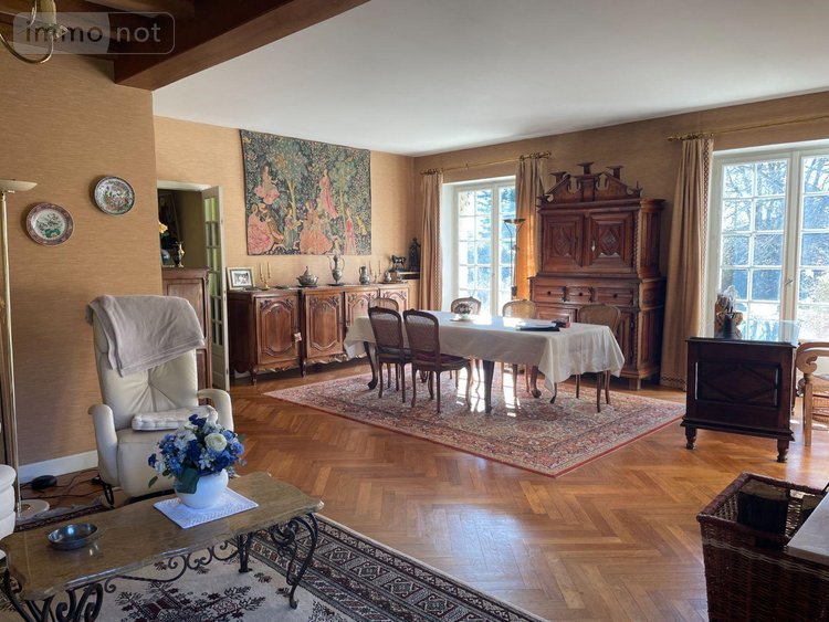 propriete a vendre Latronquière 46210 Lot 226 m2 8 pièces 411910 euros