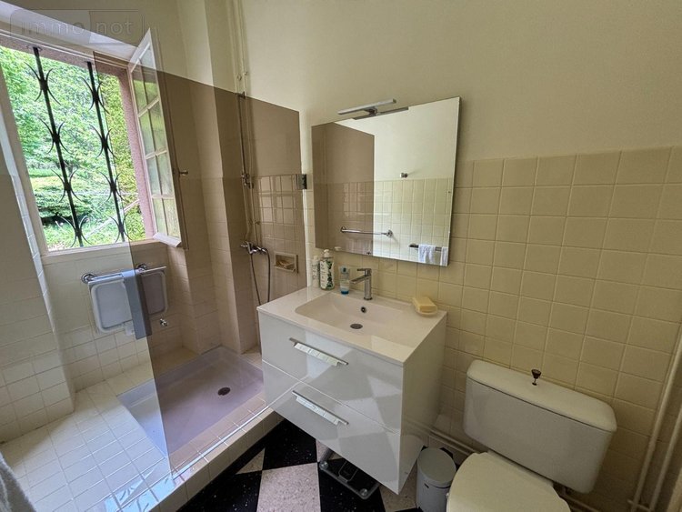 propriete a vendre Latronquière 46210 Lot 226 m2 8 pièces 473710 euros