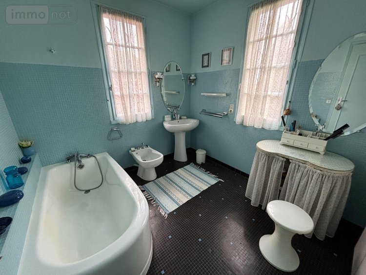 propriete a vendre Latronquière 46210 Lot 226 m2 8 pièces 473710 euros