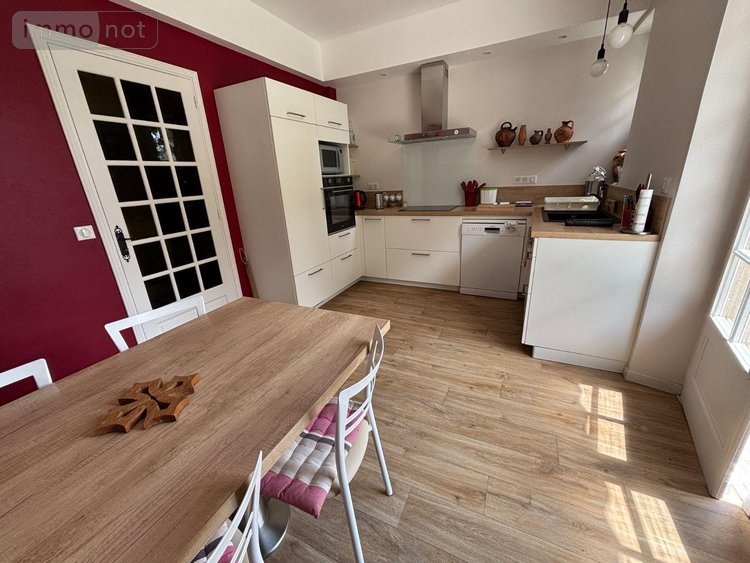 propriete a vendre Latronquière 46210 Lot 226 m2 8 pièces 411910 euros