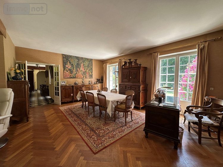 propriete a vendre Latronquière 46210 Lot 226 m2 8 pièces 411910 euros