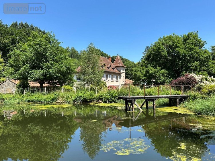 propriete a vendre Latronquière 46210 Lot 226 m2 8 pièces 411910 euros