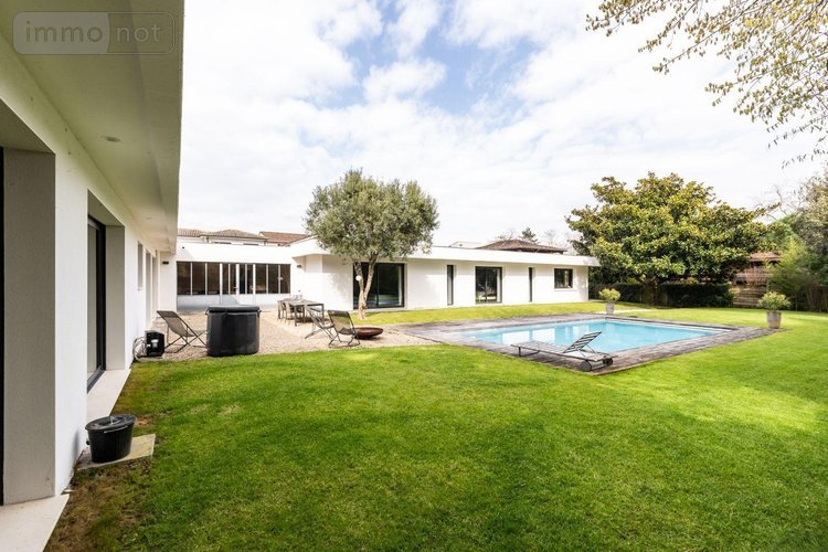 Maison a vendre Bruges 33520 Gironde 308 m2 7 pièces 2080000 euros