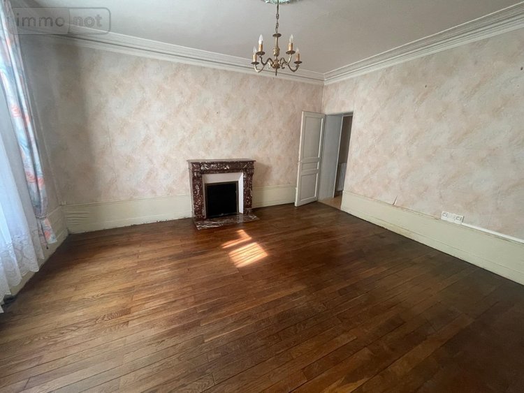 Maison a vendre Le Grand-Lucé 72150 Sarthe 122 m2 9 pièces 107000 euros