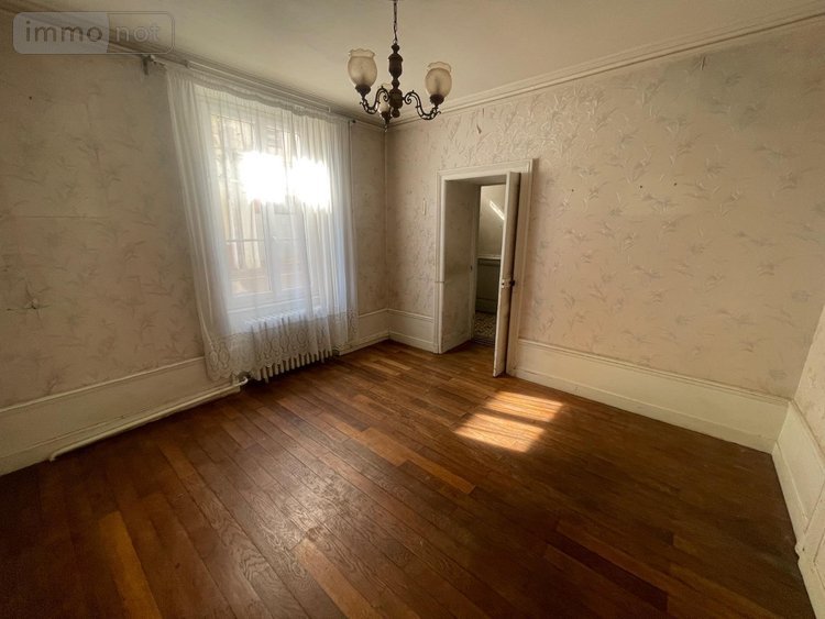 Maison a vendre Le Grand-Lucé 72150 Sarthe 122 m2 9 pièces 107000 euros